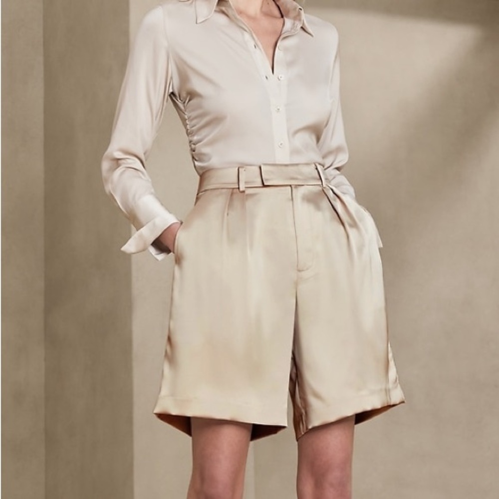 Banana Republic Satin High-Waist Pleated Shorts in Champagne